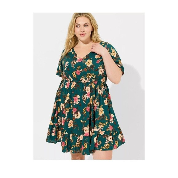 Torrid 2 Dress Real Green Floral Challis Tiered Skater‎ Corset Back Plus Strappy - Picture 1 of 10